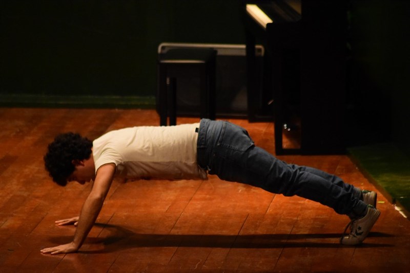 Perfect Strangers play at LAU